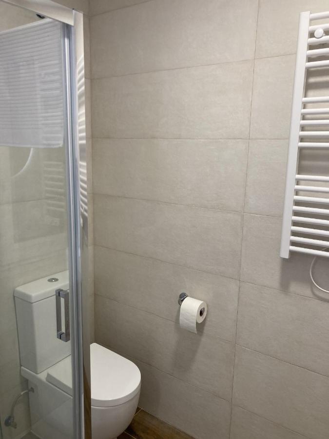 Nuevo Piso Retiro Apartment Madrid Exterior photo